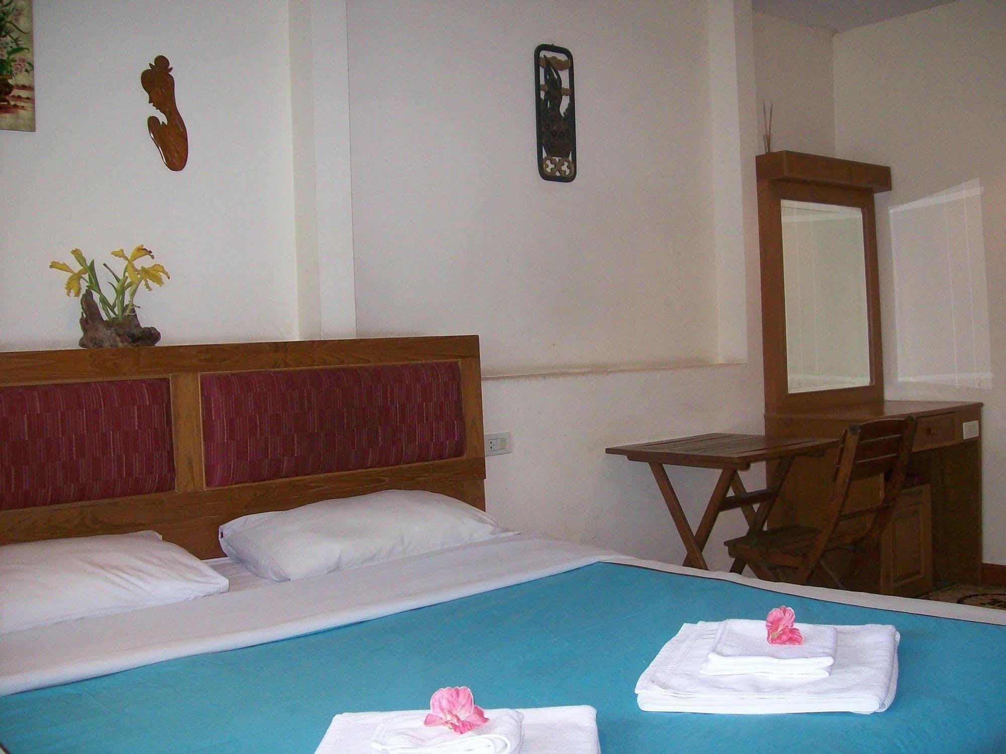 Chaiyapoon Inn Pattaya Luaran gambar