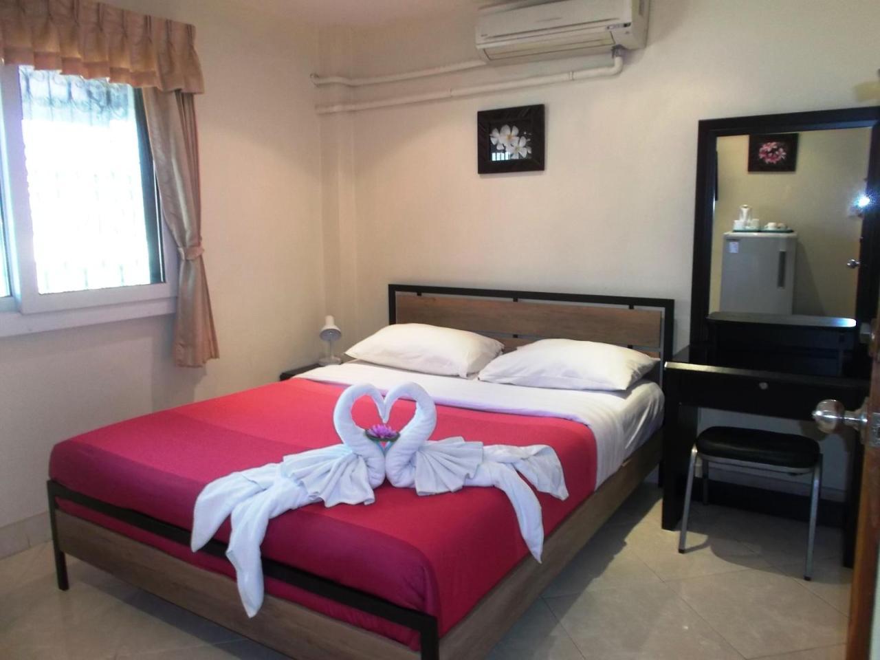 Chaiyapoon Inn Pattaya Luaran gambar