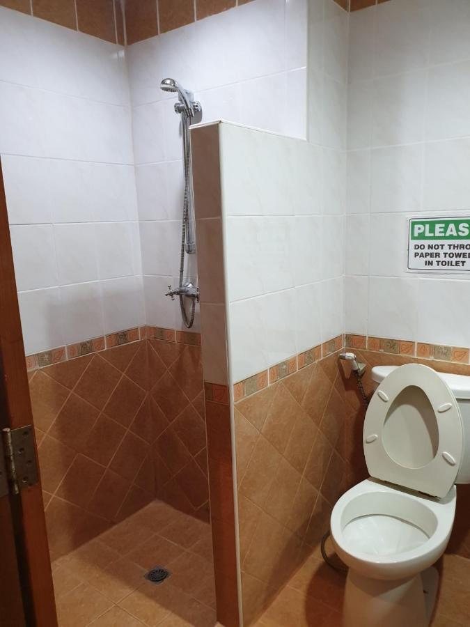 Chaiyapoon Inn Pattaya Luaran gambar