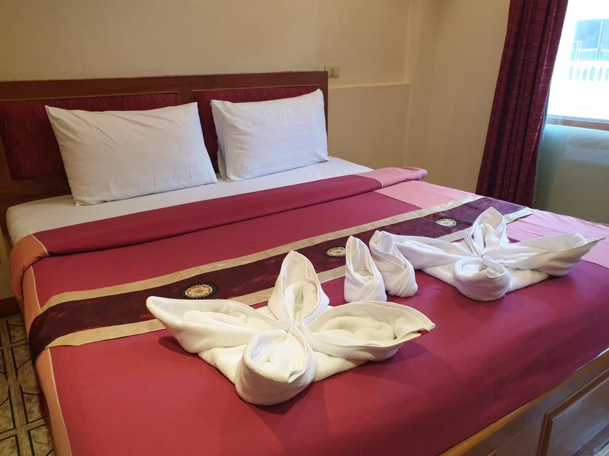 Chaiyapoon Inn Pattaya Luaran gambar