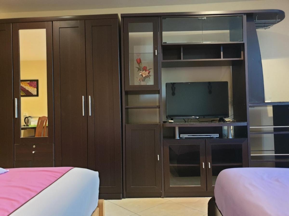 Chaiyapoon Inn Pattaya Luaran gambar