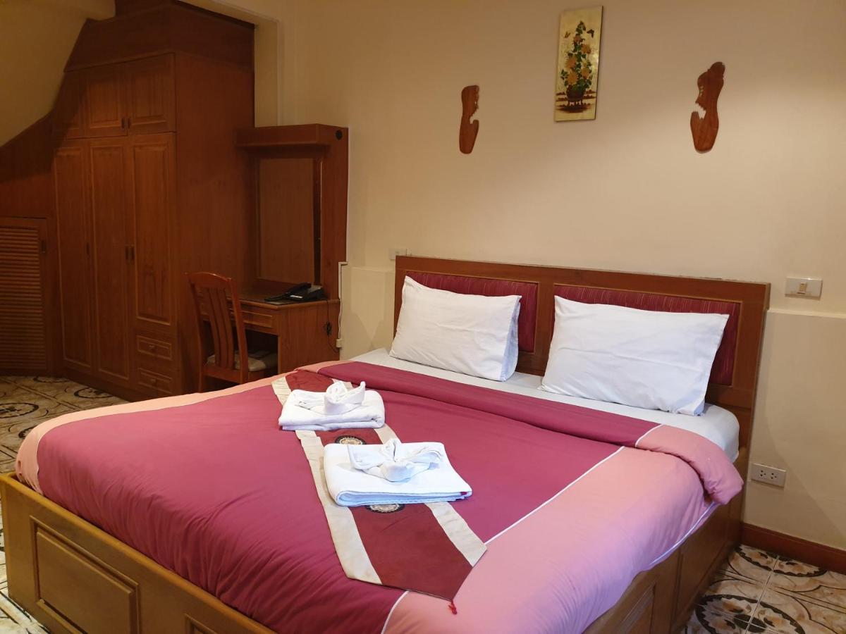 Chaiyapoon Inn Pattaya Luaran gambar
